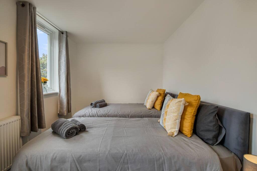 Апартаменты Hidden Gem In Battersea W/ Free Parking Лондон Экстерьер фото